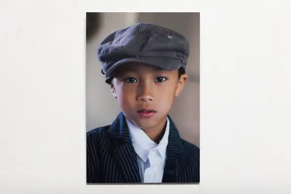 Portretfoto geprint op aluminium voor haarscherpe kwaliteit.